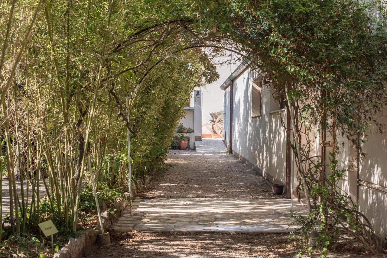Azienda Agrituristica Tenuta Pizzolungo Erice Kültér fotó